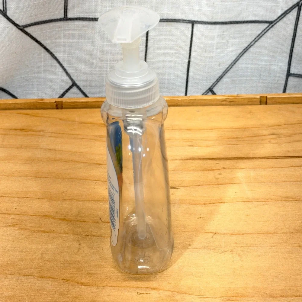 Softsoap Antibacterial Aquarium Series Seahorse Hand Soap Dispenser Bottle Clear